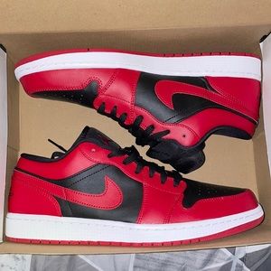 Jordan 1 low varsity red
